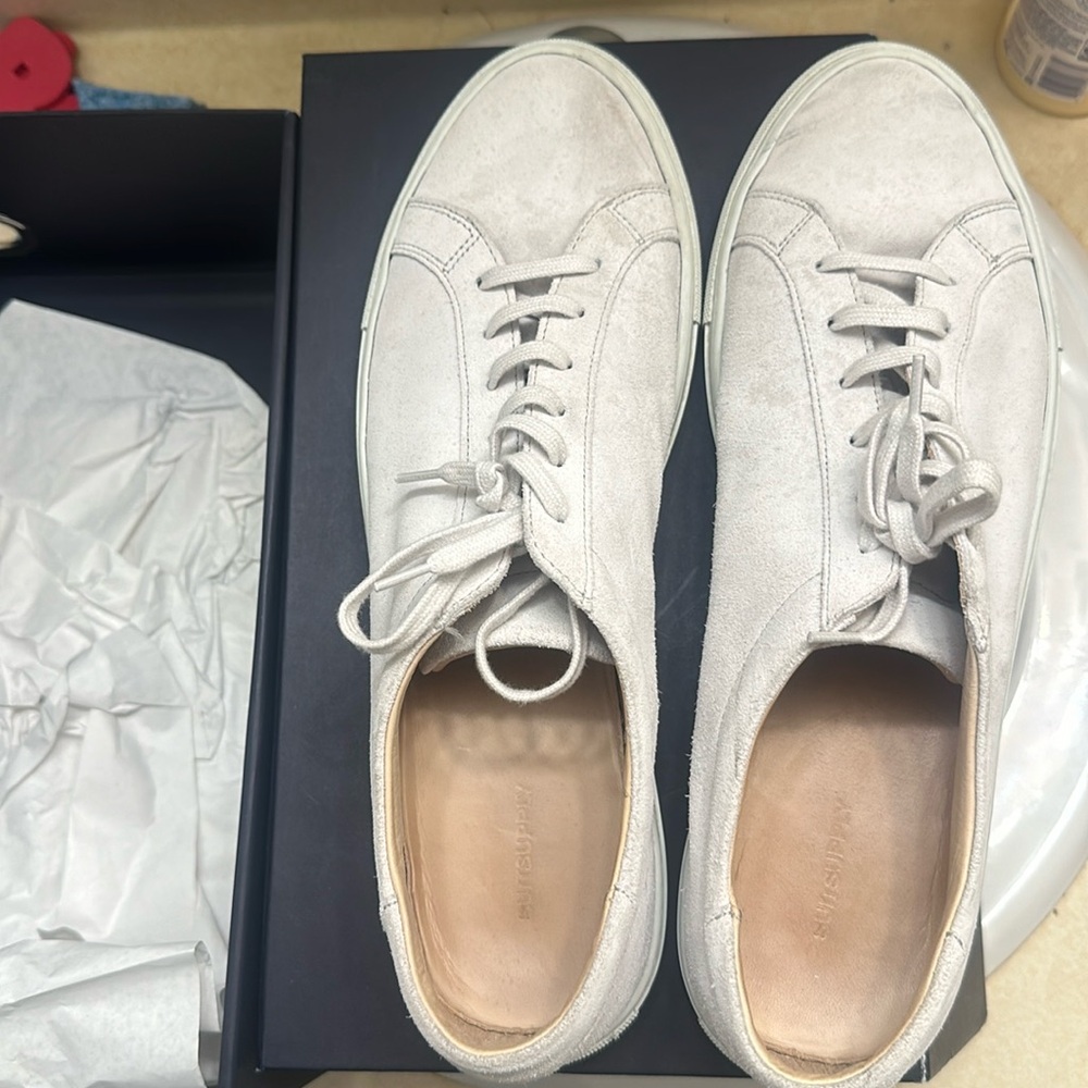 SUITSUPPLY Light grey suede low top sneaker